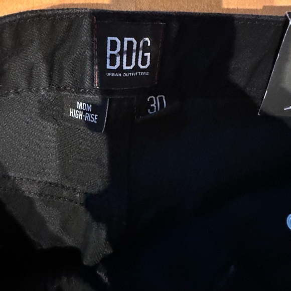 BDG Urban Outfitter Mom Jeans - Picture 3 of 4